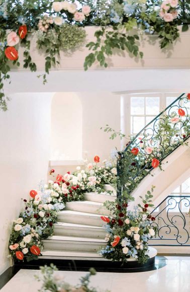 12 Fabulous wedding staircase decoration ideas | Wedding stair decor