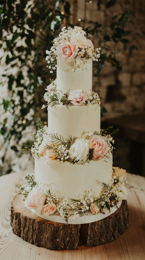 9 Romantic Butterfly Wedding Cakes That Will Give You Butterflies