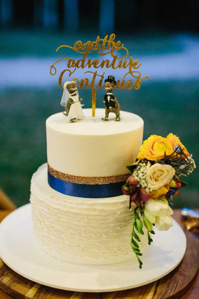 two tier wedding cake, fun wedding cake topper, simple wedding cake with blue and gold accents, wedding cake, wedding cake ideas , simple wedding cake