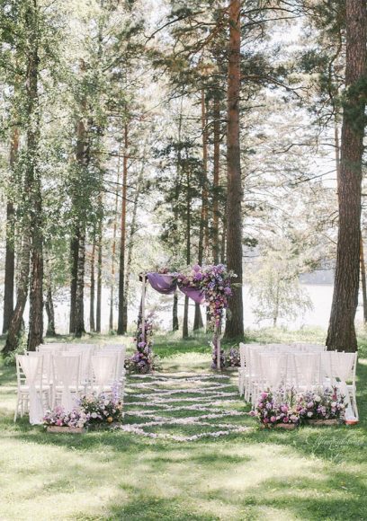 Lavender and Lilac Wedding Colours For Romantic Brides