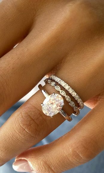 The Most Beautiful Oval Engagement Rings 1 - Fab Mood | Wedding Color ...