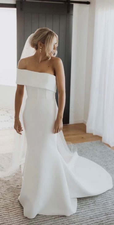 10 Beautiful And Classic Wedding Dresses 2021 Wedding Gowns 2021 3375