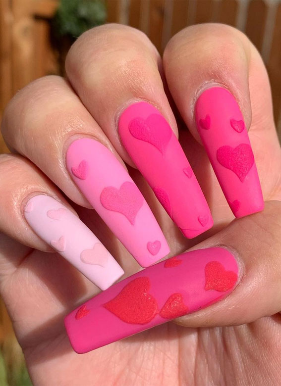 pink nails, valentine pink nails, gradient pink nails, love heart pink nails