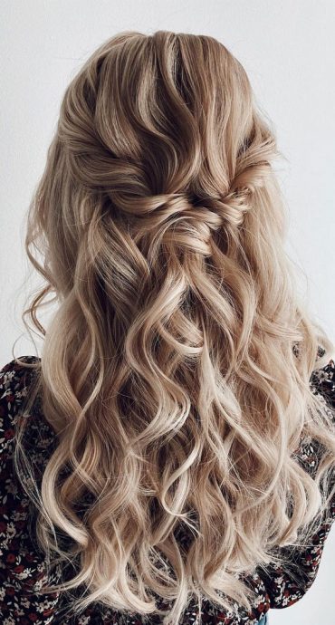 50 Breathtaking Prom Hairstyles For An Unforgettable Night : Textured ...