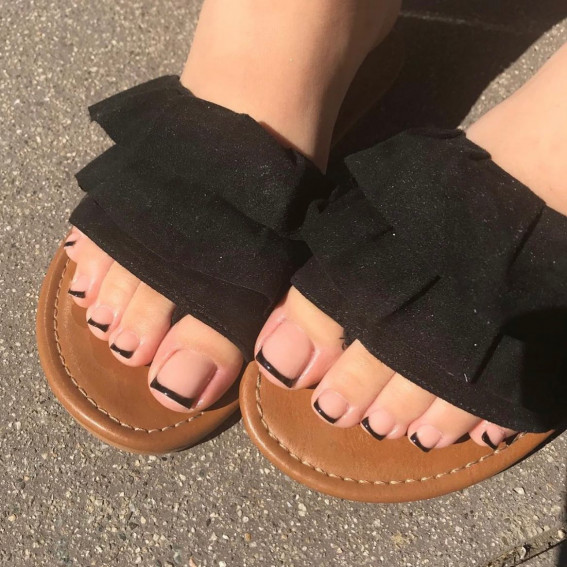 50 Trendy Pedicure Designs To Dress Up Your Toe Nails : Black French Toe Nails