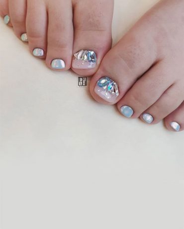 50 Best Wedding Toe Nails : Crytal Embellishment & Chrome Toe Nails 1 ...