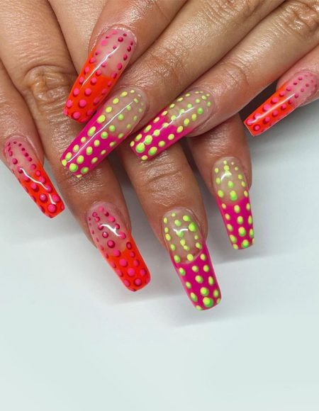 35 Best Optical Illusion Nails Dots Optical Illusion Nails 1 Fab Mood Wedding Color 4617