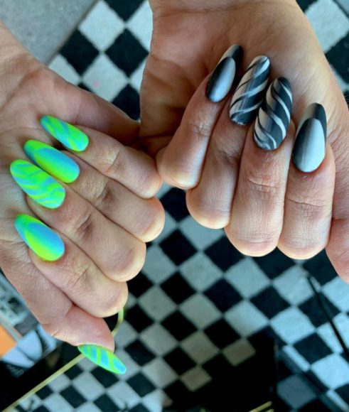 35 Best Optical Illusion Nails Black And Green Wavy Illusion Nails 1 Fab Mood Wedding 0576