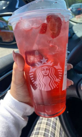 These Pink Drink Starbucks Refreshers Will Make Your Mouthwatering 1 ...