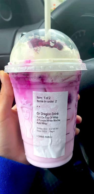 50+ Starbucks Drinks For Your Next Order : Dragon Fruit Drink + White 