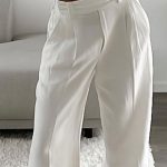 Effortless Elegance: Embracing Summer with Linen Trousers 1 - Fab Mood