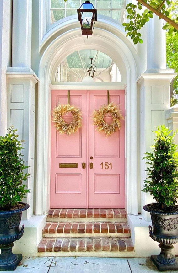 The Pink Entrance: Welcoming with Style and Vibrance 1 - Fab Mood ...