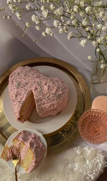 50 Food Snapchat That Makes Your Mouth Watering Pink Buttercream