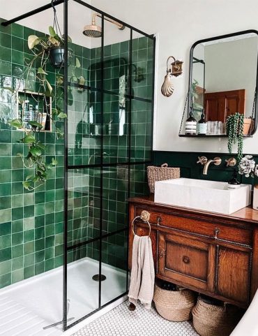 Green Enchantment: Captivating Bathroom Ideas in Serene Shades of Green ...