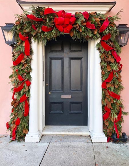 Festive Entryways: Creative Christmas Front Door Decor Inspirations 1 ...