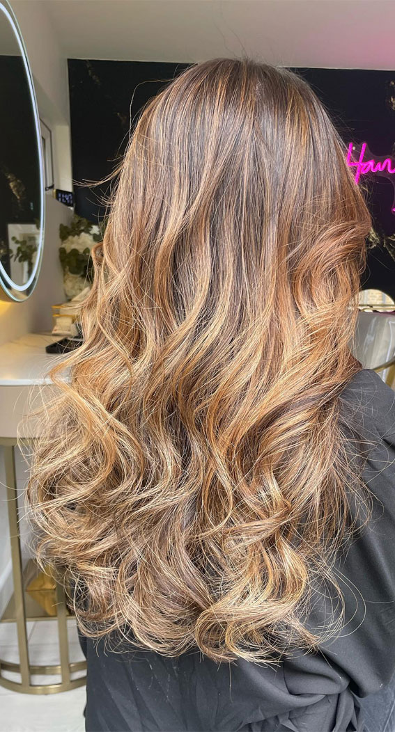 hair color trends 2024, hair color trends, biscoff blonde hair, hair color ideas 2024