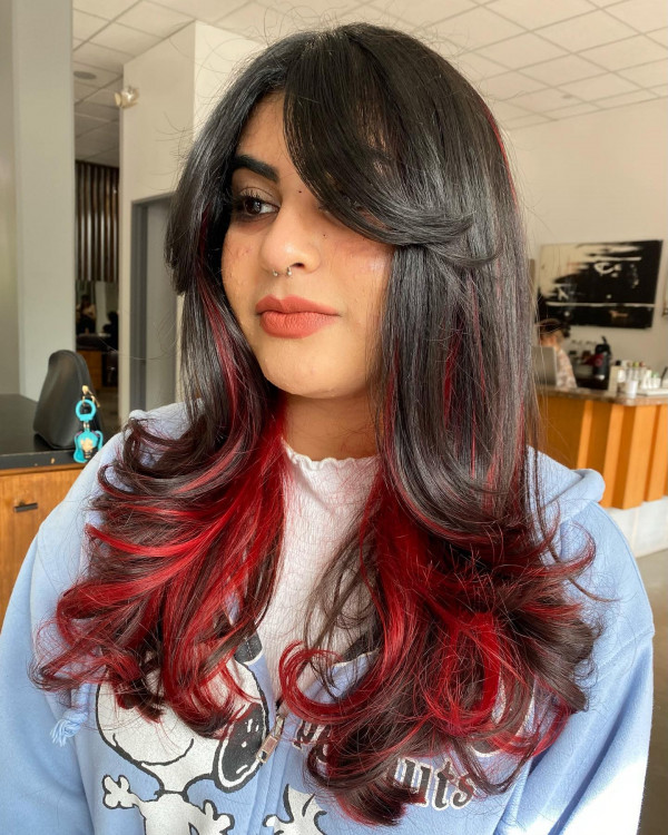 red highlighted long hair, butterfly layered hairstyle, layered butterfly cut, butterfly haircut, butterfly haircut for long hair, Butterfly haircut for long hair straight, Long layered butterfly cut straight hair, butterfly haircut with red highlights