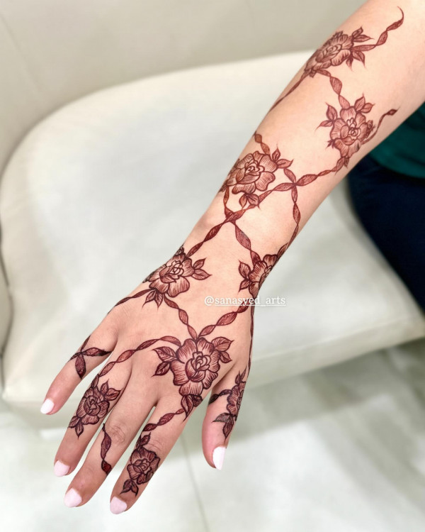 45 Stylish Mehndi Designs Simple and Beautiful : Botanical Elegance