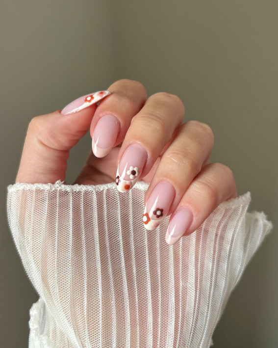 Floral French Twist Nails, french tip thanksgiving nails, thanksgiving nails, fall nails, thanksgiving nail art, autumn nails, festive fall nails, mix an match thanksgiving nails, thanksgiving nails simple