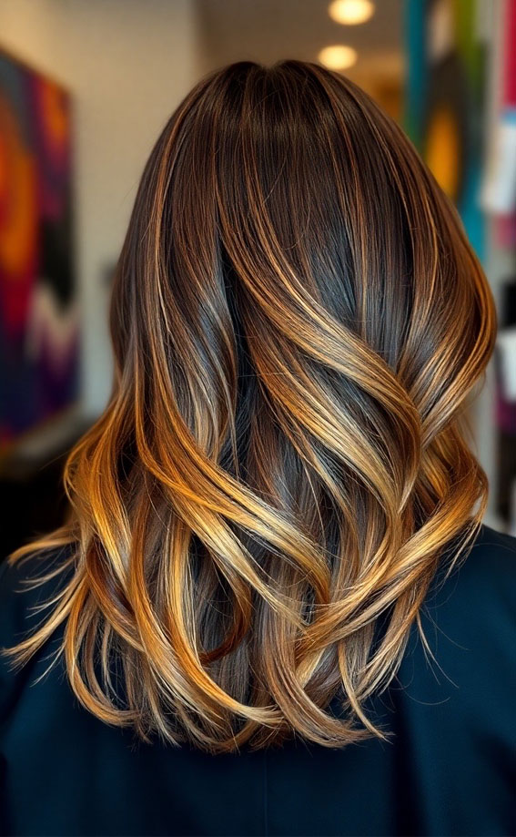 hair colour trends 2025, hair colour trends, golden honey highlights